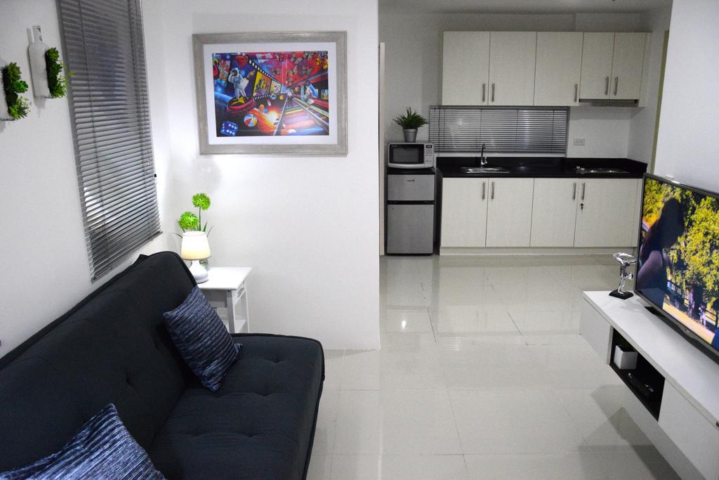 Jazz Makati Luxury Apartment Manila Exterior photo